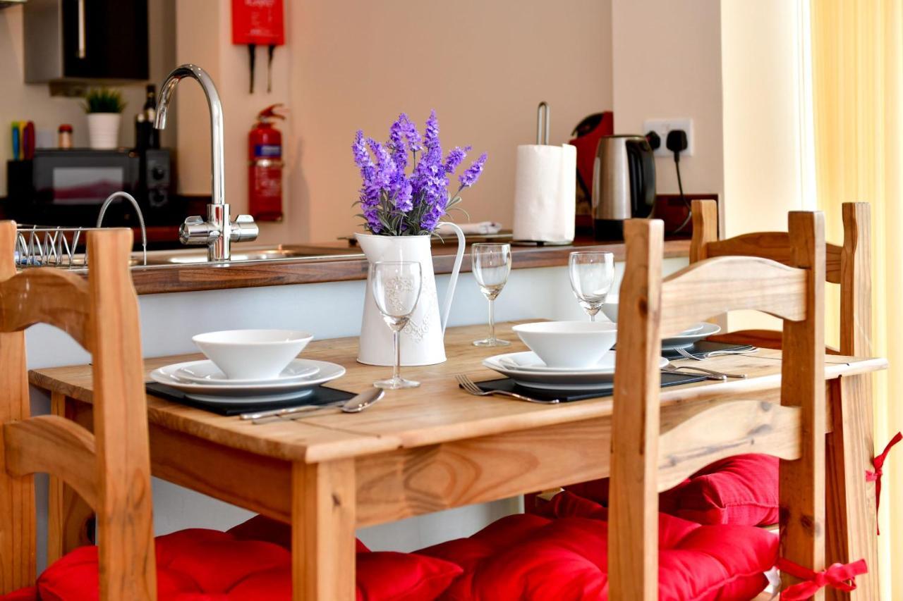 Meridian Quay Apartments, By Jsw Short Stay 斯旺西 外观 照片