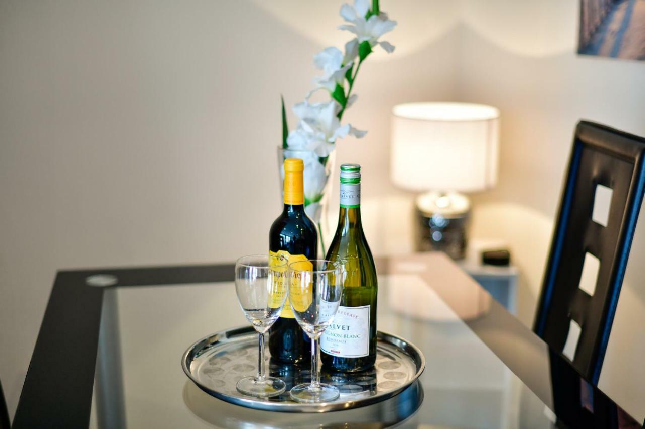 Meridian Quay Apartments, By Jsw Short Stay 斯旺西 外观 照片