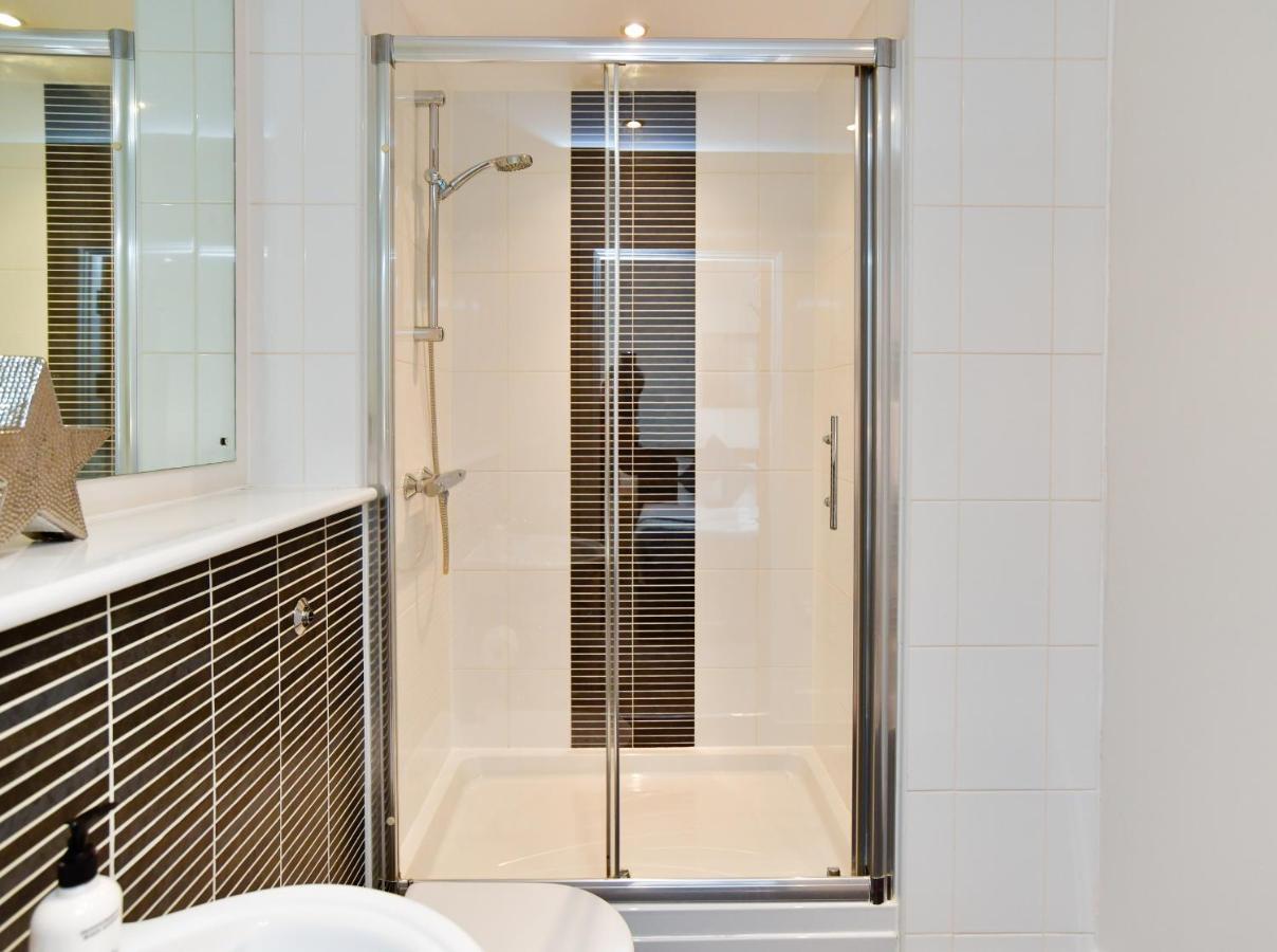 Meridian Quay Apartments, By Jsw Short Stay 斯旺西 外观 照片