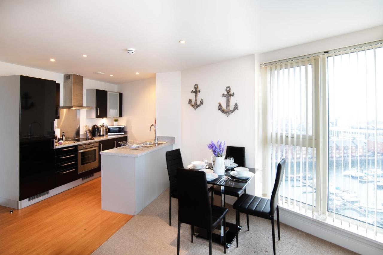 Meridian Quay Apartments, By Jsw Short Stay 斯旺西 外观 照片